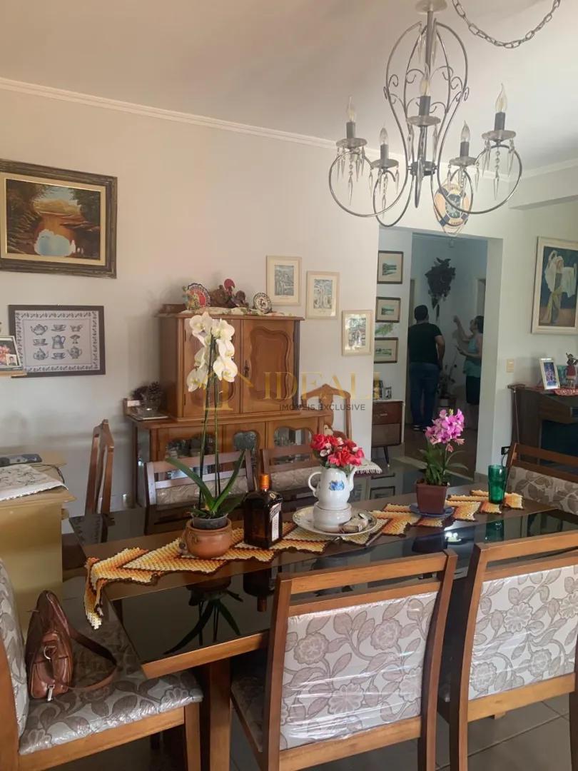 Casa &agrave; Venda no Condom&iacute;nio Serra da Estrela em Atibaia  Atibaia - 