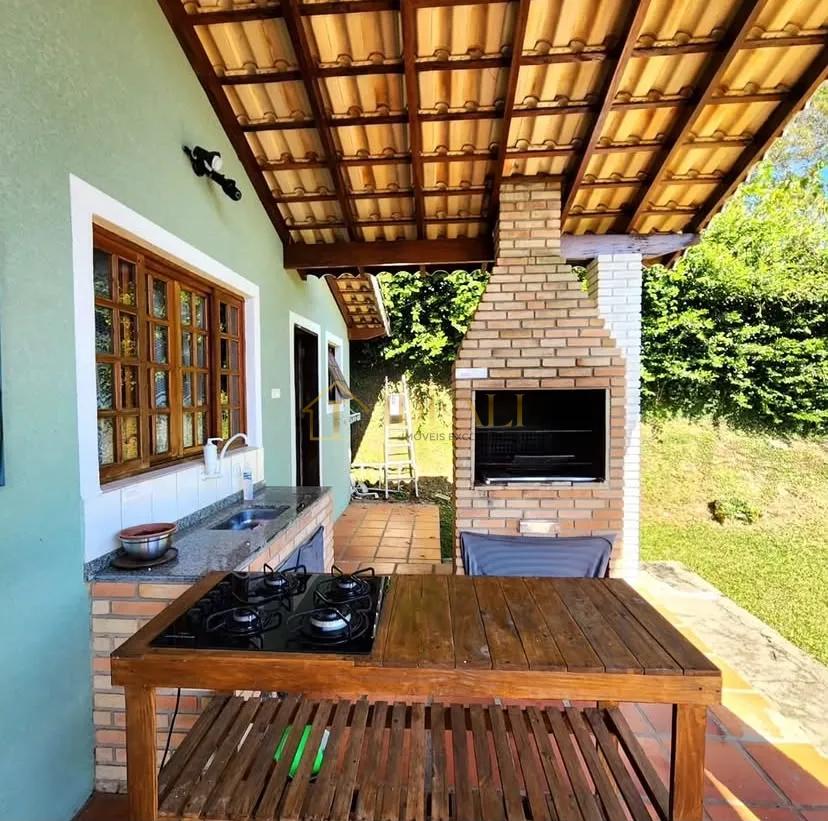Casa de Campo com Piscina em Condom&iacute;nio Fechado em Mairipor&atilde;  Mairiporã - 