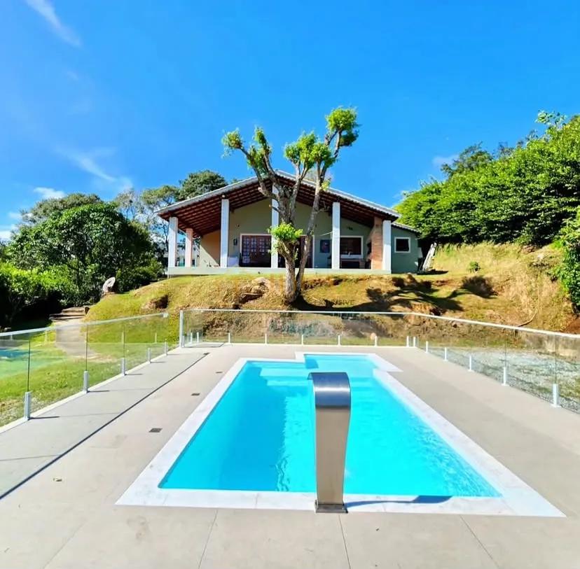 Casa de Campo com Piscina em Condom&iacute;nio Fechado em Mairipor&atilde;  Mairiporã - 