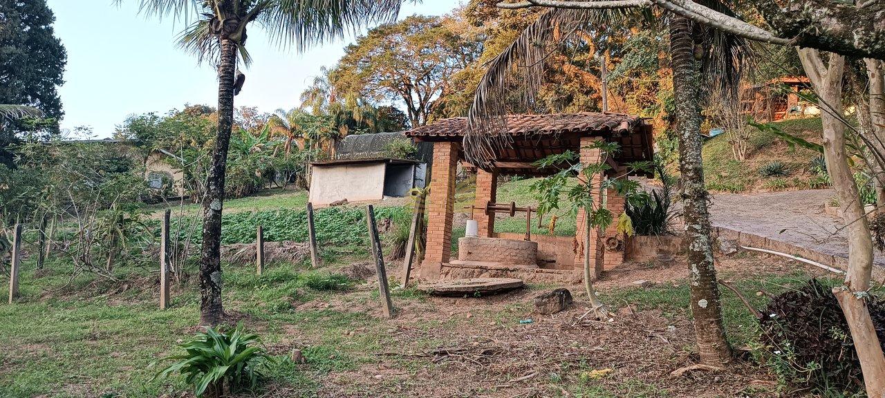 Chacara 3 dorm 1 suite Bairro do Champirra - Jundiaí - 