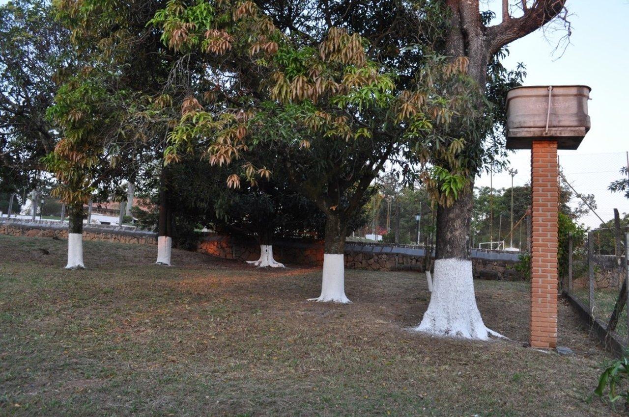 CHÁCARA EM CABREUVA - 100% DOCUMENTADA - ACEITA PERMUTA - 6 QUARTOS Rua das Camélias Cabreuva - 