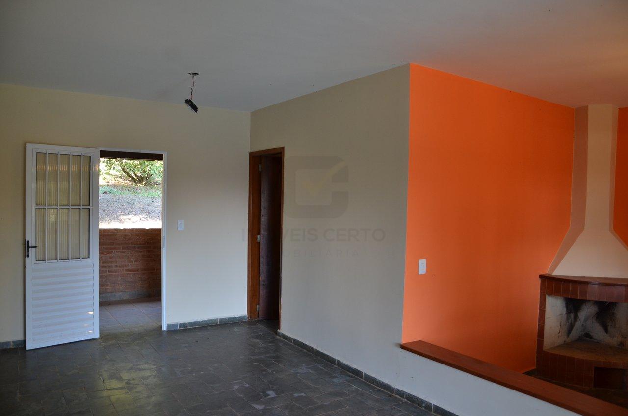 CHÁCARA EM CABREUVA - 100% DOCUMENTADA - ACEITA PERMUTA - 6 QUARTOS Rua das Camélias Cabreuva - 