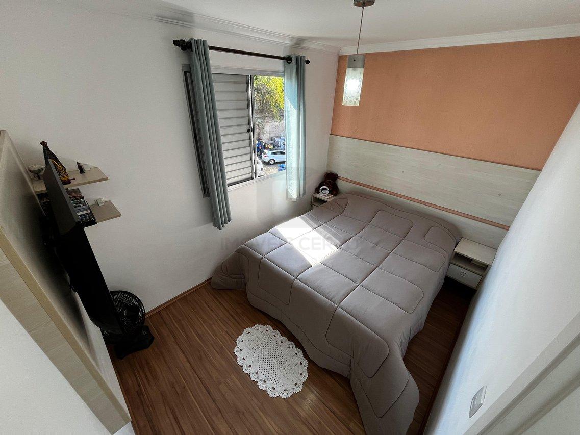 Apartamento 39m² reformado e semi mobiliado 2 Dormitórios 1 vaga Cond.Novo Horizonte Terra Rua Valdir Soares Lopes Osasco - 