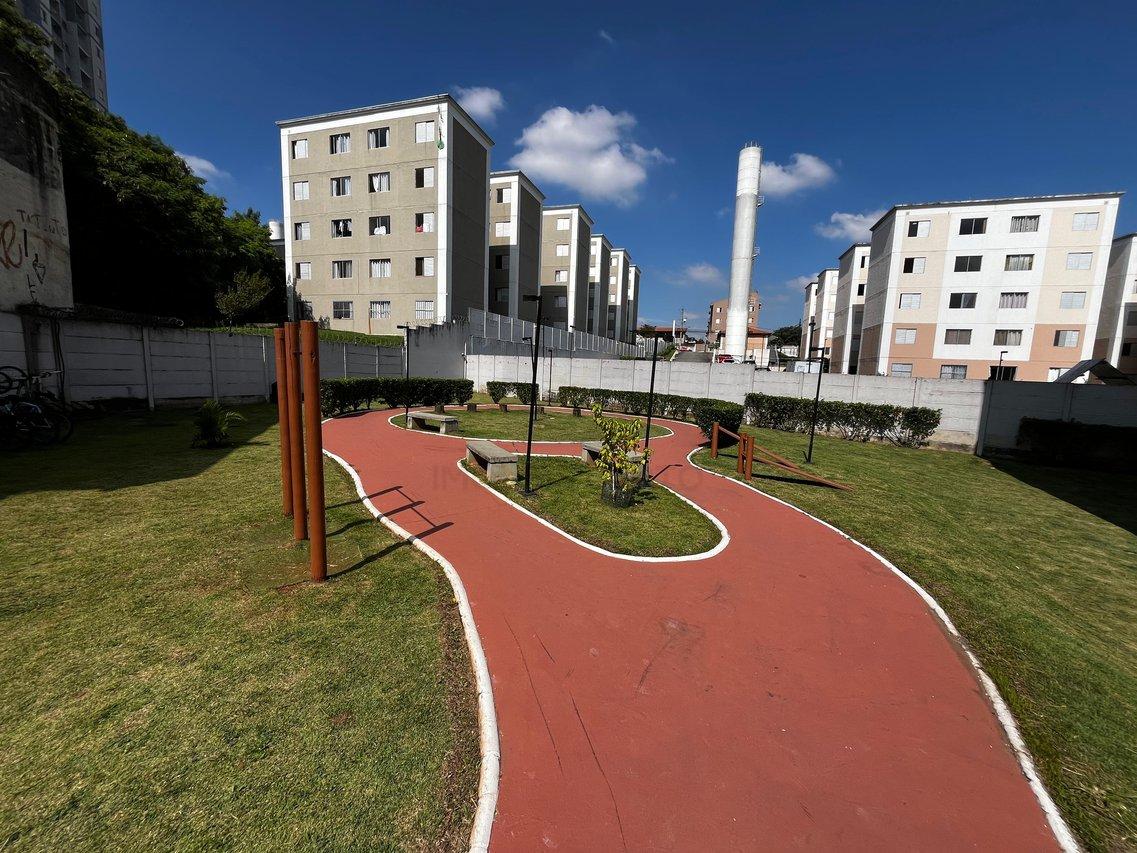 Apartamento 39m² reformado e semi mobiliado 2 Dormitórios 1 vaga Cond.Novo Horizonte Terra Rua Valdir Soares Lopes Osasco - 