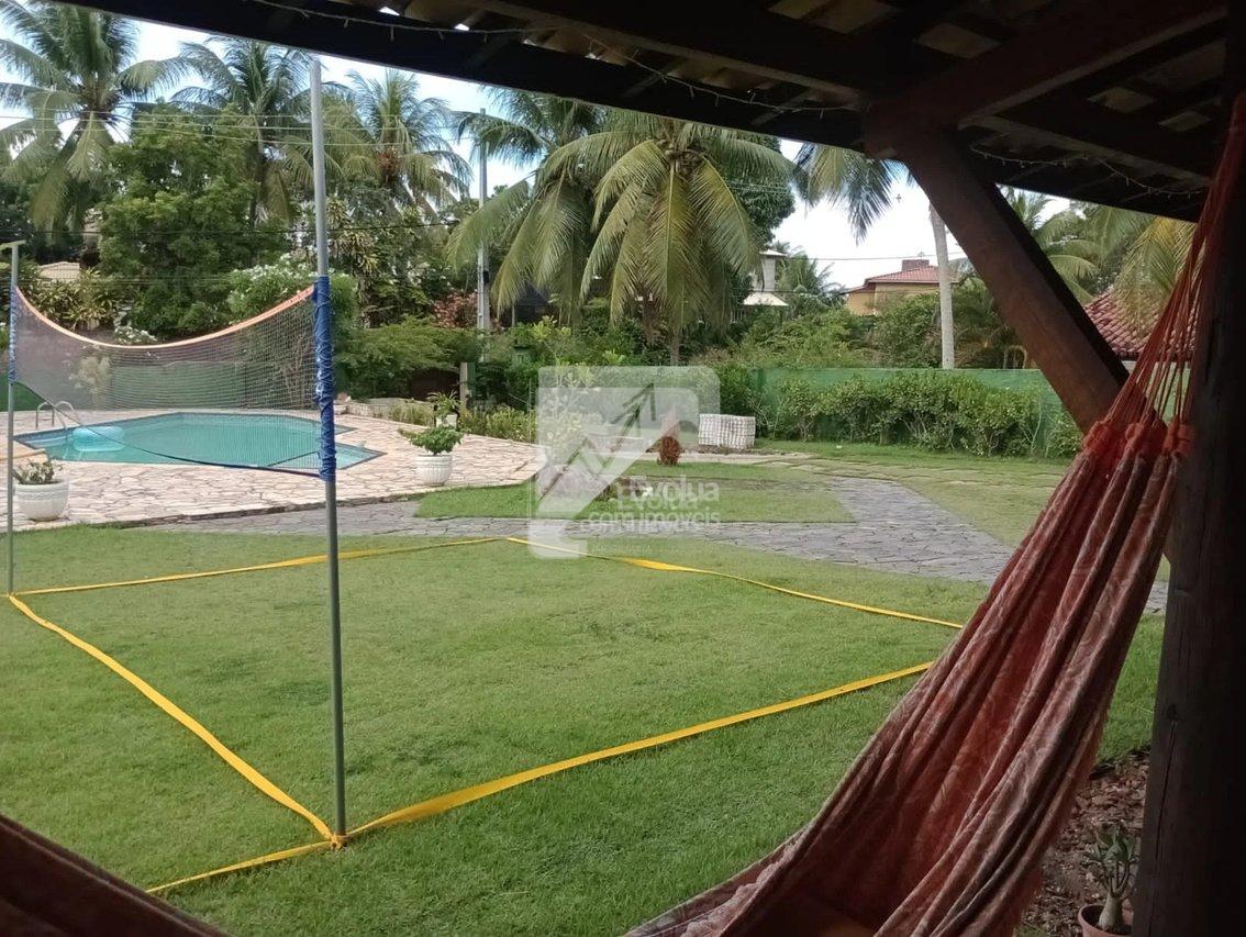 Casa com 5/4 (2 suítes, um ofurô). Privacidade, ótima localização e muita natureza! Rua Direta da Capiarara Lauro de Freitas - 