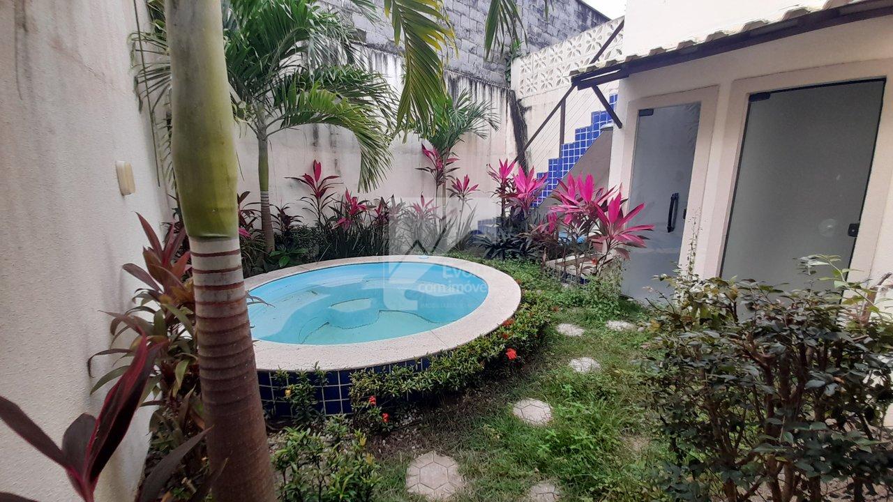 Vendo R$ 600.000,00 Casa 4/4 sendo 2 Suítes, Piscina Condomínio Fechado, Abrantes-Camaçari  Camaçari - 