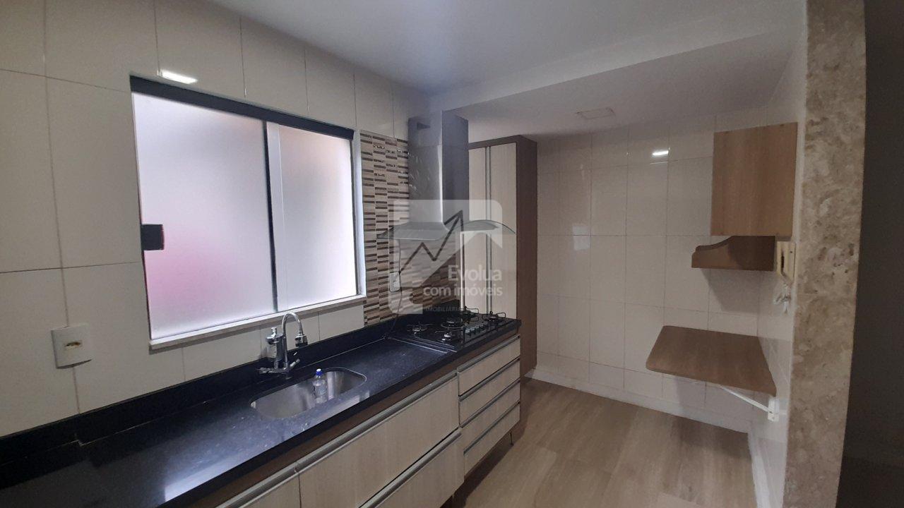 Vendo R$ 600.000,00 Casa 4/4 sendo 2 Suítes, Piscina Condomínio Fechado, Abrantes-Camaçari  Camaçari - 