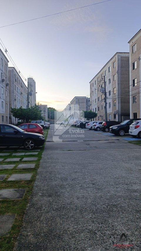 Apartamento Térreo 2/4 à venda no condomínio Mar de Abrantes  Camaçari - 