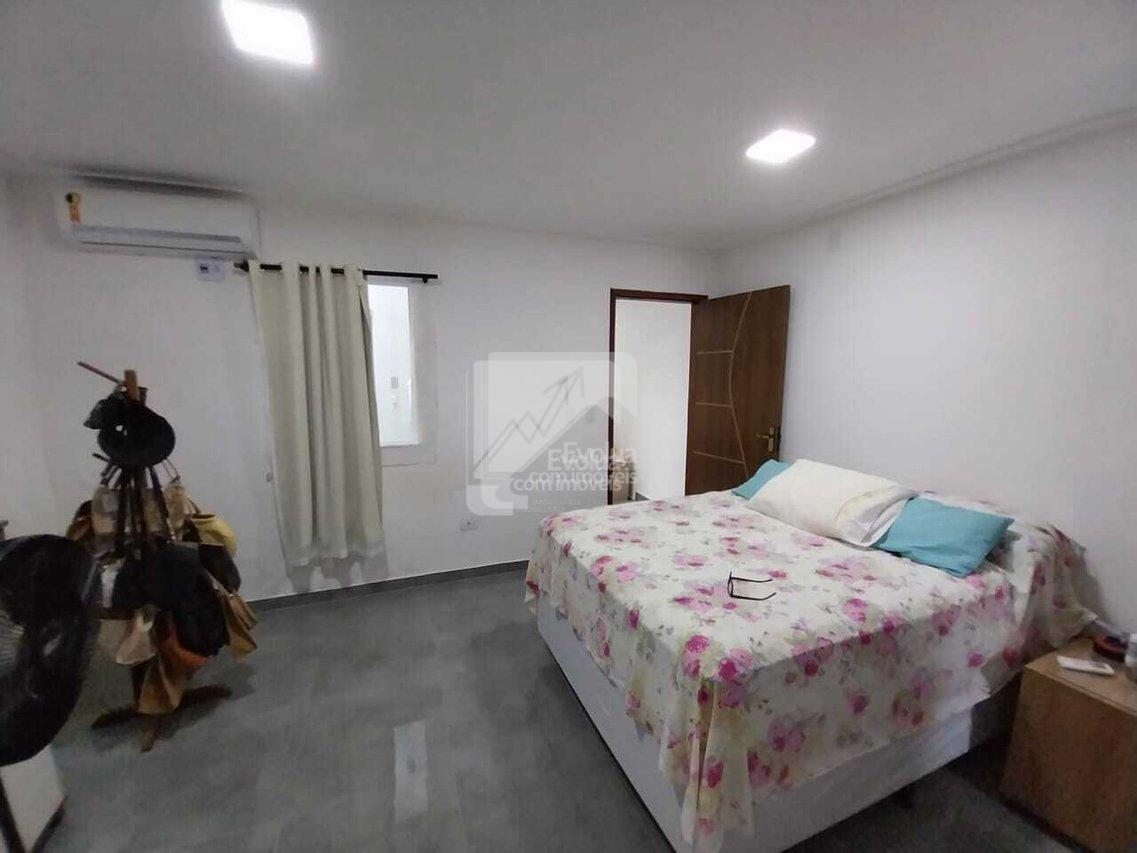 Casa à Venda Village 3/4, sendo 2 suítes - Praia Flamengo  Salvador - 