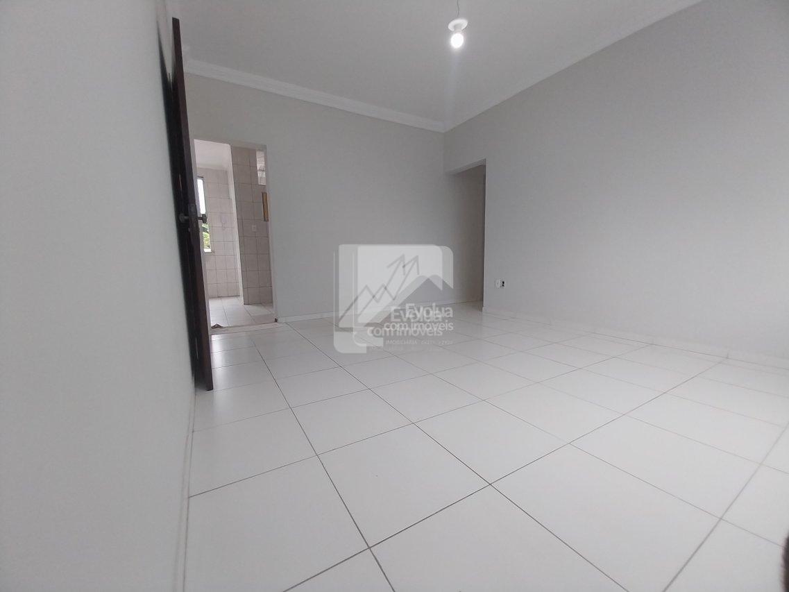 Vendo R$ 300.000 Apartamento 3/4, 1 Suíte, 2º Andar - Prédio sem Elevador - Pituba  Salvador - 