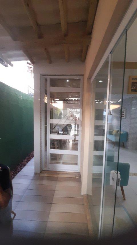 Aluguel R$ 3.500,00 Casa Duplex Mobiliada 3 suítes, Condomínio - Abrantes - Camaçari BA  Camaçari - 