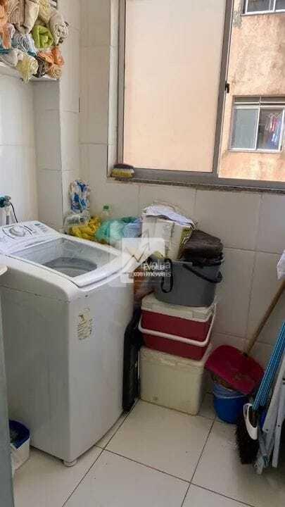Vendo apartamento com 2/4 condomínio fechado por 145.000,00  Lauro de Freitas - 