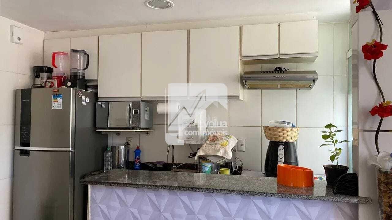 Vendo apartamento com 2/4 condomínio fechado por 145.000,00  Lauro de Freitas - 