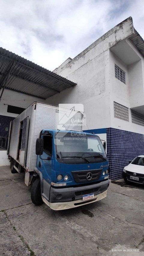 Vendo e alugo Galpão 900m² em Salvador  Lauro de Freitas - 