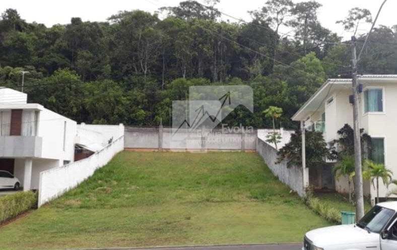 Casa a venda com 5 suítes, 2 térreas, linda projeção no Alphaville Litoral Norte I  Camaçari - 