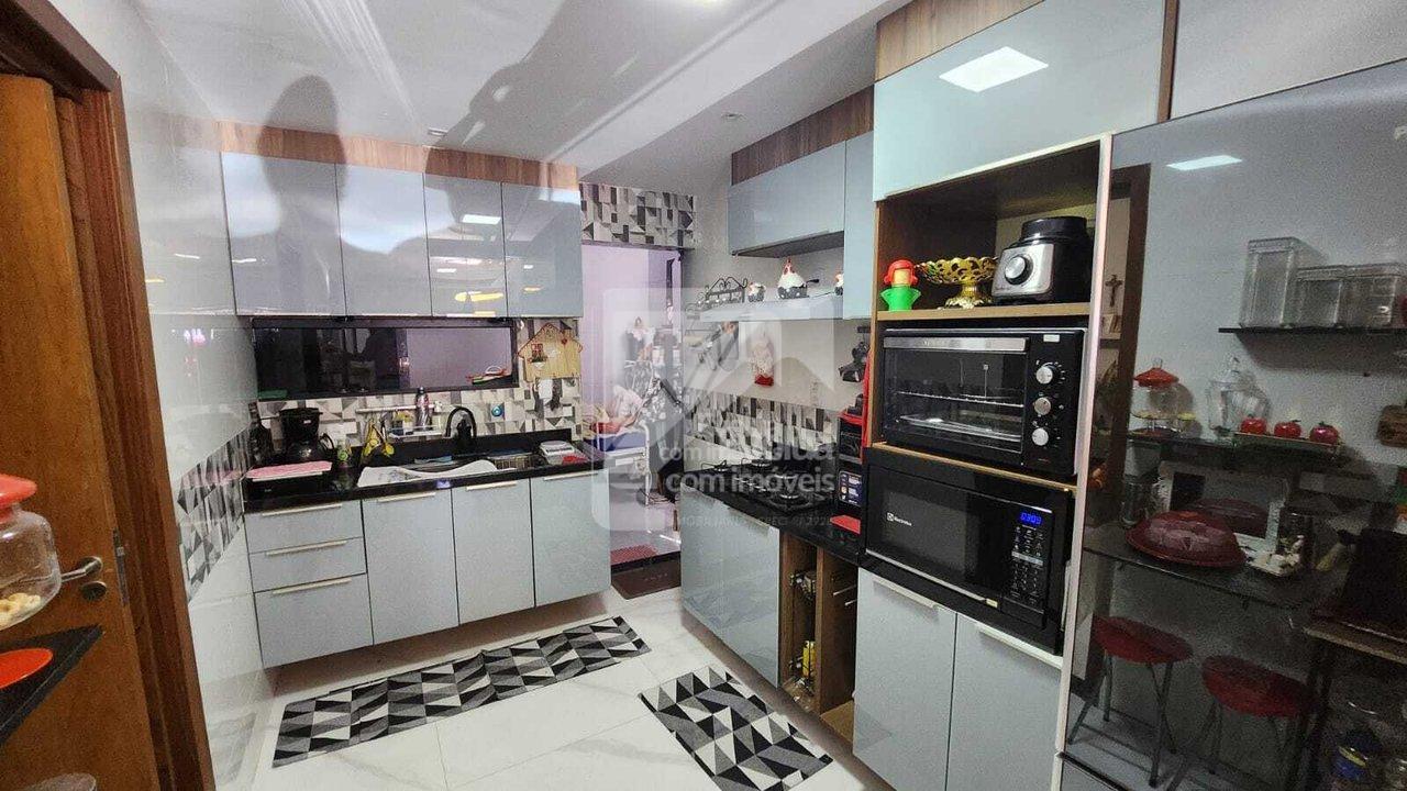 Vendo Casa R$ 300.000,00 com 1 Suíte, Condomínio Fechado, Jauá - Camaçari  Camaçari - 