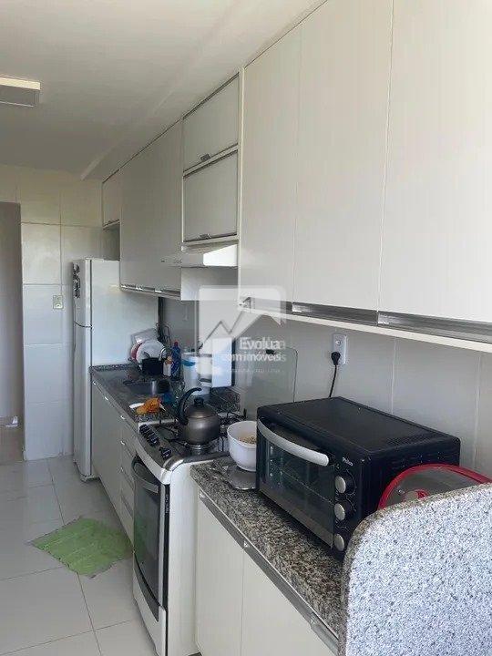 Apartamento 3/4 à venda R$ 305.000,00 Semimobiliado, Vila Praiana - Lauro de Freitas  Lauro de Freitas - 