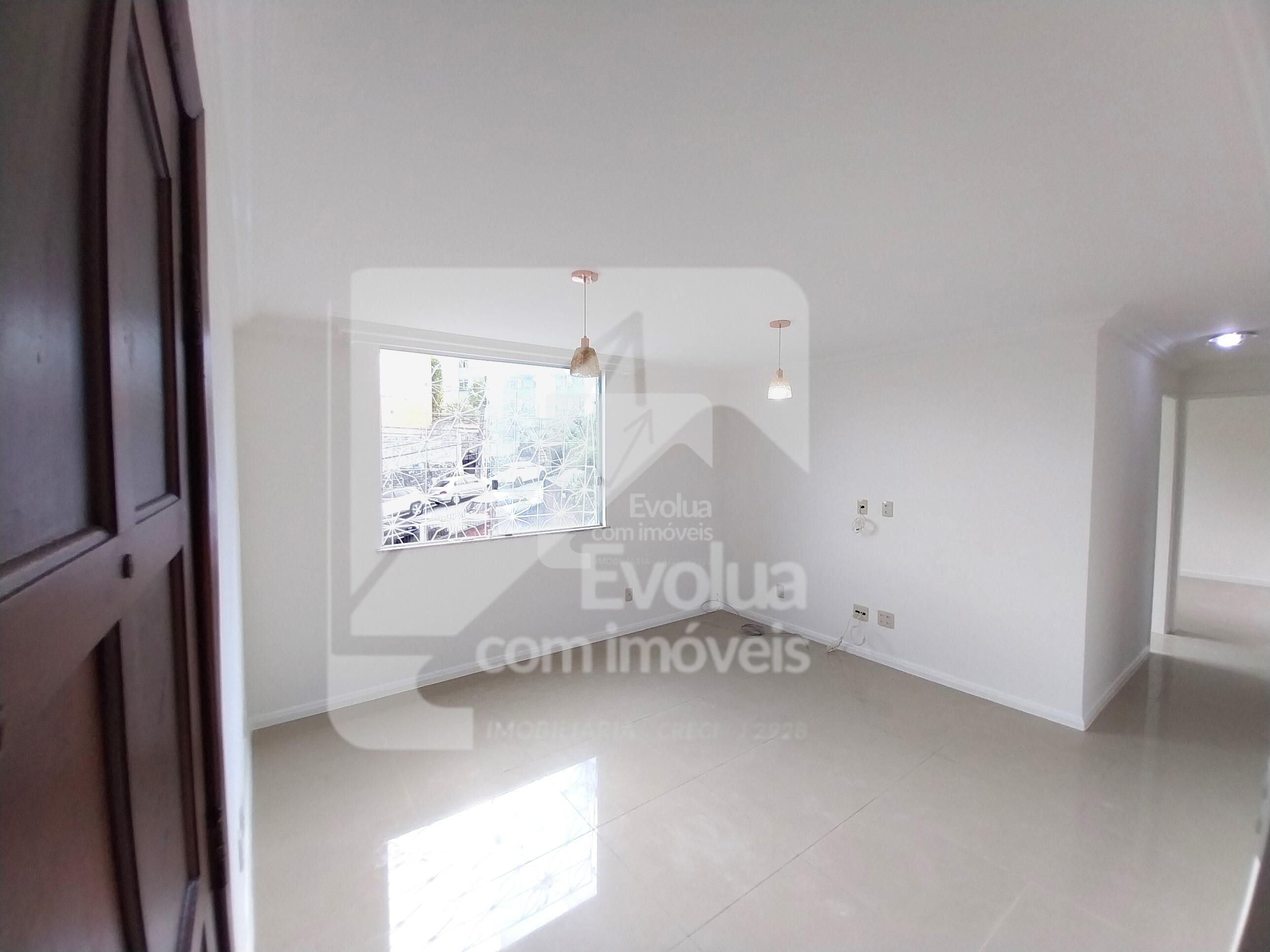 Aluguel R$ 1.800,00   Apartamento 3/4, 2&ordm; Andar Escadas, CABULA V - Salvador  Salvador - 