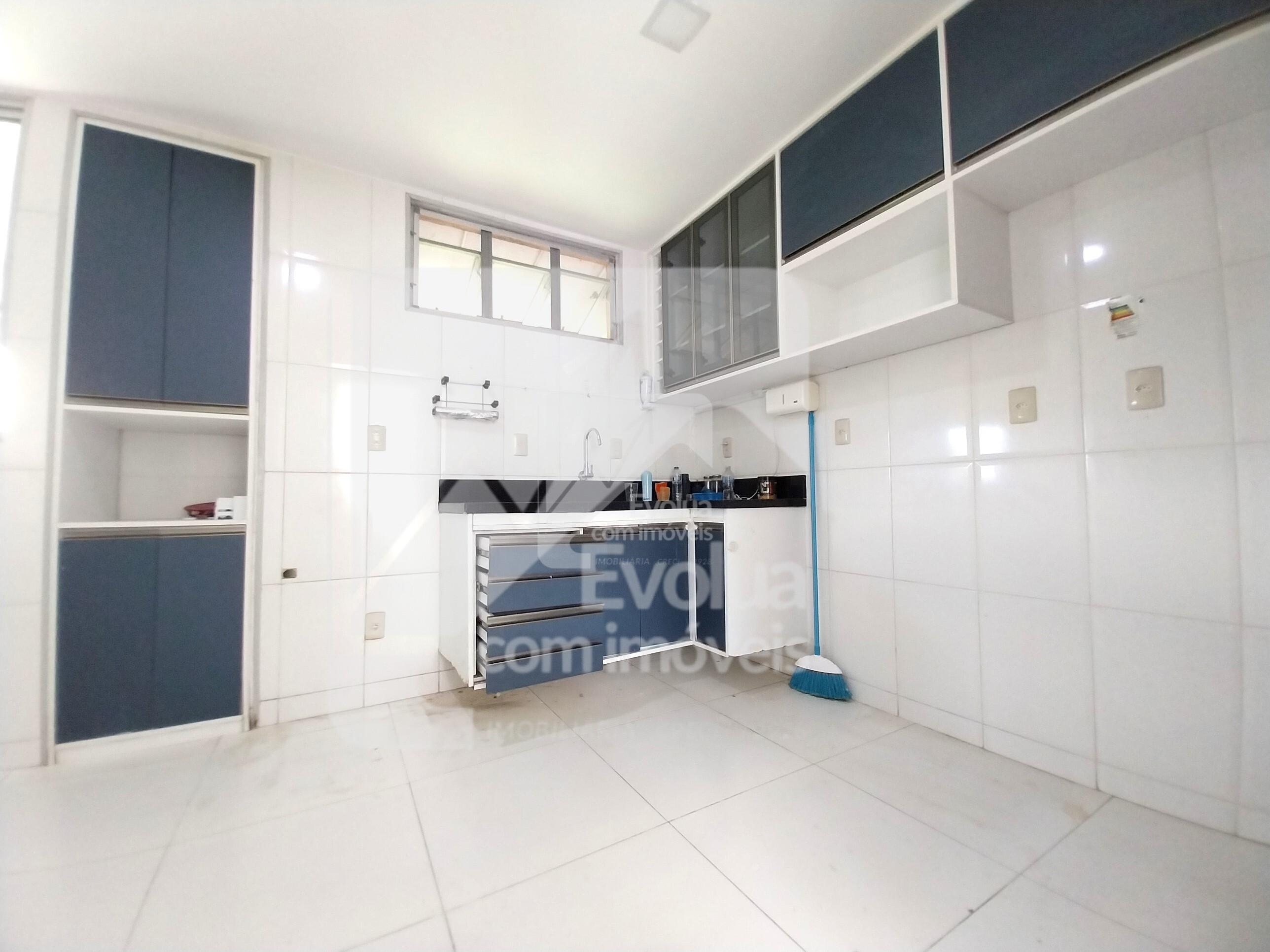 Aluguel R$ 1.800,00   Apartamento 3/4, 2&ordm; Andar Escadas, CABULA V - Salvador  Salvador - 