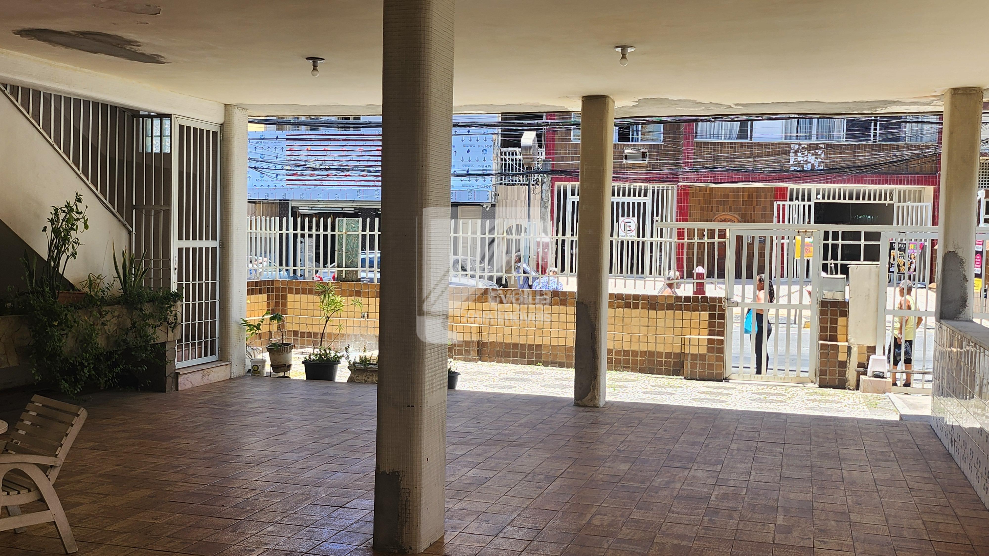 Vendo R$ 377.000,00 Apartamento 2/4 2&ordm; Andar Escadas, Garagem - BARRA  Salvador - 