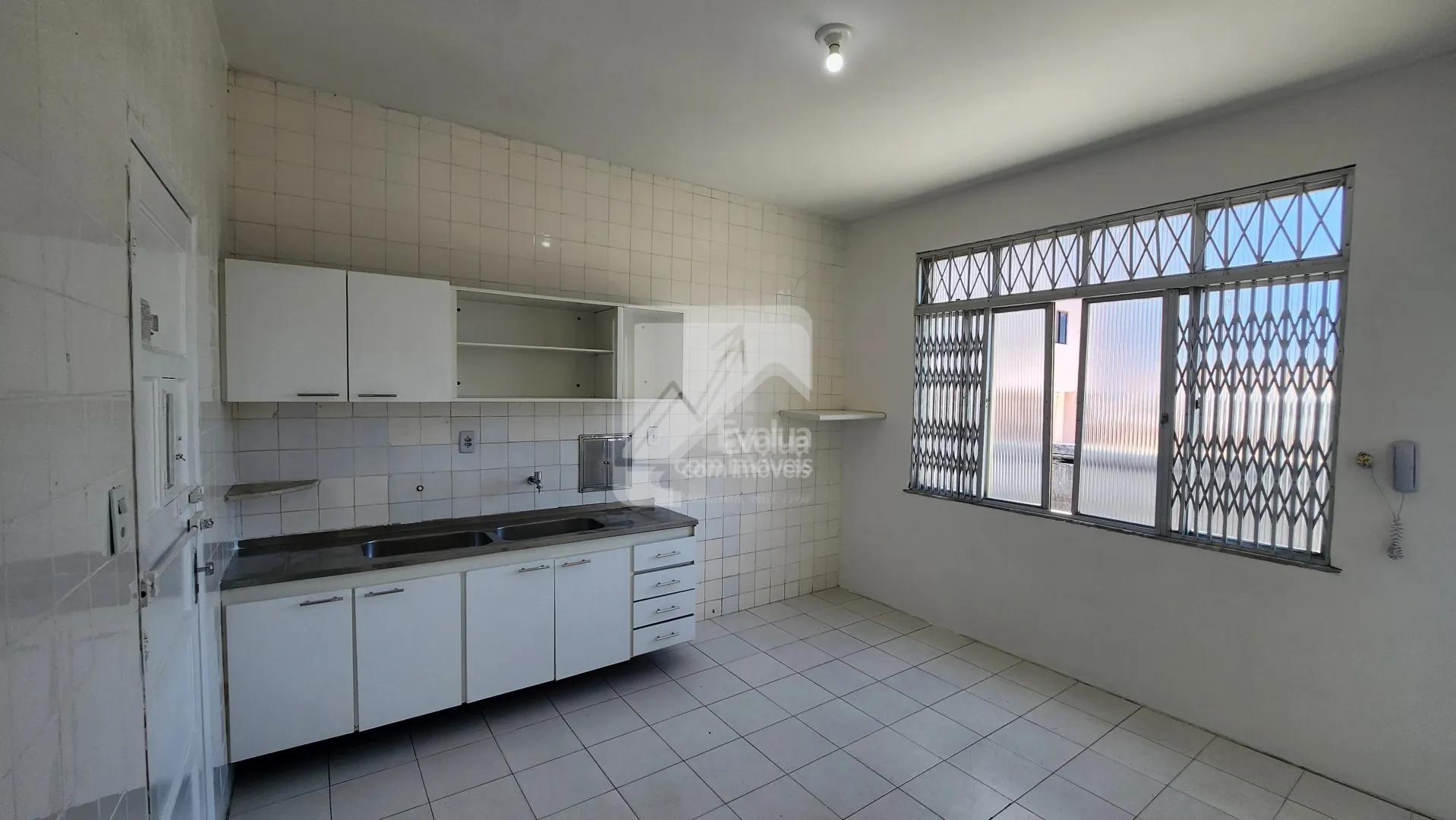Vendo R$ 377.000,00 Apartamento 2/4 2&ordm; Andar Escadas, Garagem - BARRA  Salvador - 