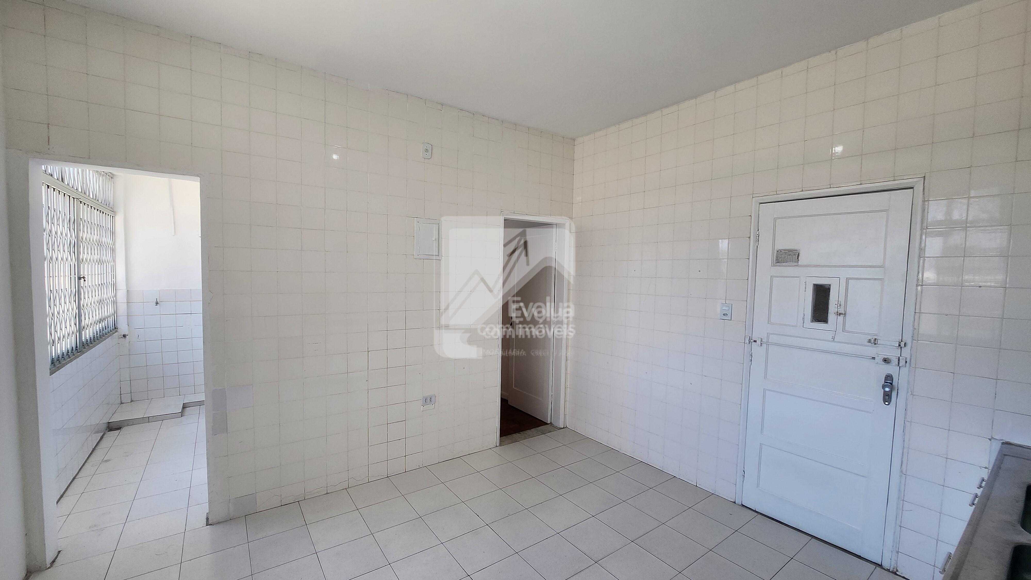 Vendo R$ 377.000,00 Apartamento 2/4 2&ordm; Andar Escadas, Garagem - BARRA  Salvador - 