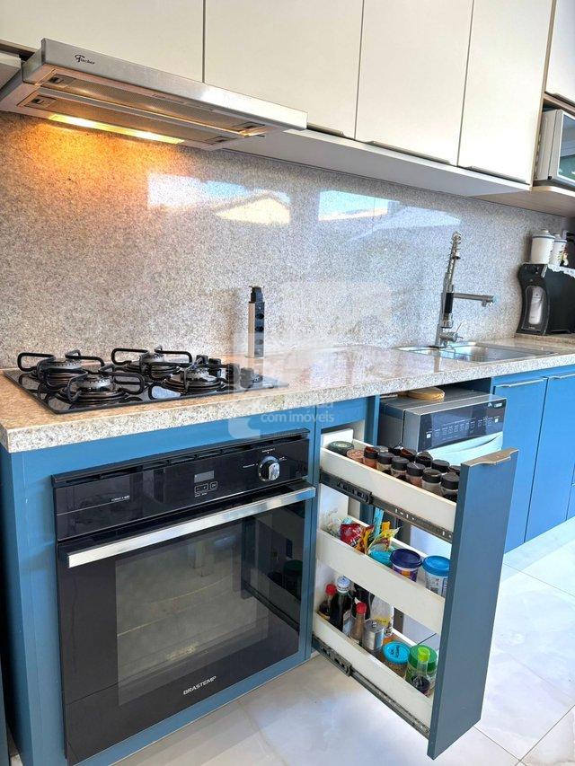 Casa a venda R$ 740.000,00, recém-reformada em Abrantes!! Rua Pau Sul Camaçari - 