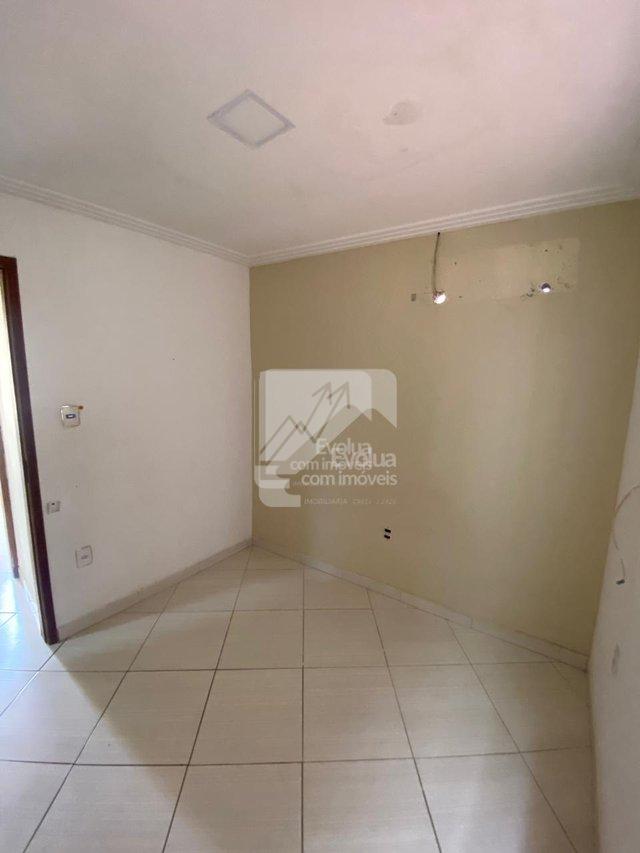 Aluguel R$ 3.500,00 Casa Tríplex 4/4, 2 suítes Alto Padrão, Condomínio Fechado-Itapuã-SSA  Salvador - 