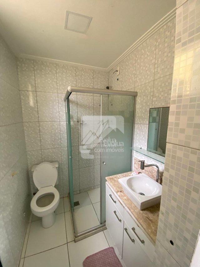Aluguel R$ 3.500,00 Casa Tríplex 4/4, 2 suítes Alto Padrão, Condomínio Fechado-Itapuã-SSA  Salvador - 