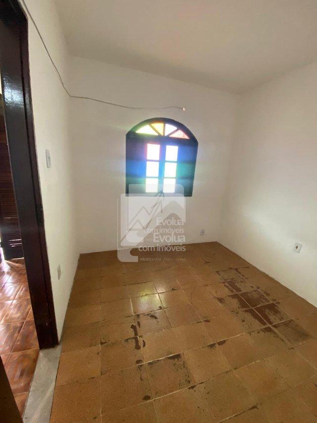 Vendo R$ 180.000 Casa 2/4, Frente de Rua, Nascente - Itapuã - Salvador  Salvador - 