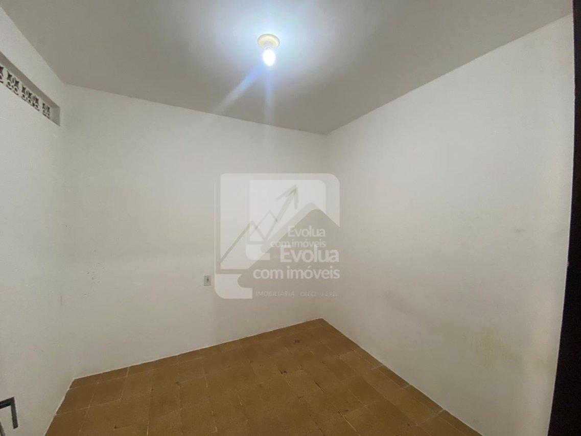 Vendo R$ 180.000 Casa 2/4, Frente de Rua, Nascente - Itapuã - Salvador  Salvador - 