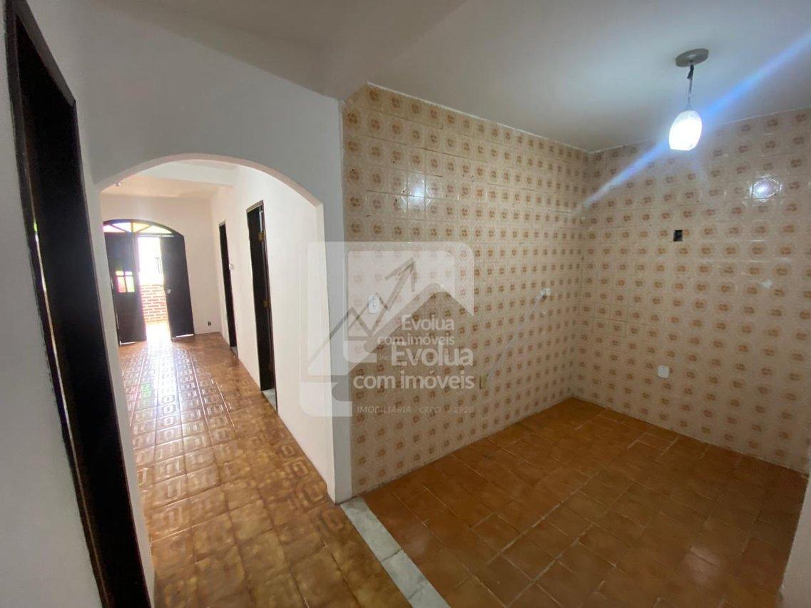Vendo R$ 180.000 Casa 2/4, Frente de Rua, Nascente - Itapuã - Salvador  Salvador - 
