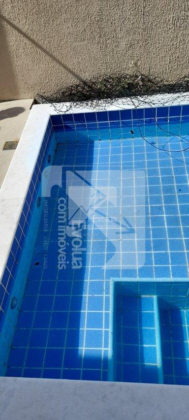Casa com 3/4 à venda R$ 820.000 - Mobiliada com Piscina privativa  Camaçari - 