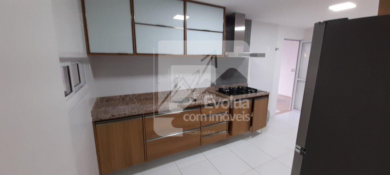 Casa com 3/4 à venda R$ 820.000 - Mobiliada com Piscina privativa  Camaçari - 