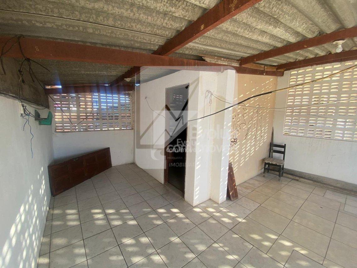 Vendo R$ 380.000 Casa Duplex 3/4, 2 Suítes, Garagem e Terraço - Itapuã - Salvador  Salvador - 