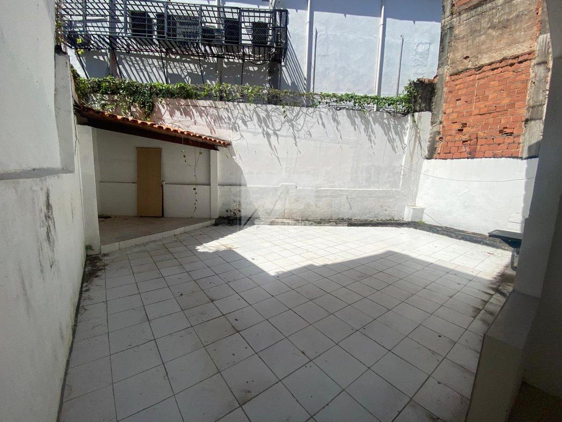Aluguel R$ 1.000,00 Apartamento 1/4 1º Andar e R$ 1.500,00 2/4 no Térreo, Garagem - Itapuã  Salvador - 