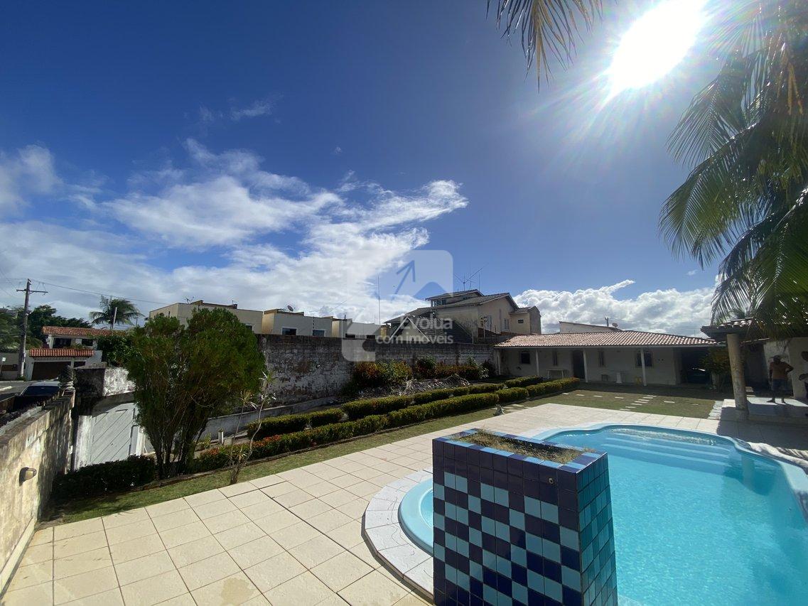 Aluguel R$ 3.500,00 Casa com Piscina, 2/4 Área Total 450 m2 , Ipitanga - Lauro Freitas  Lauro de Freitas - 