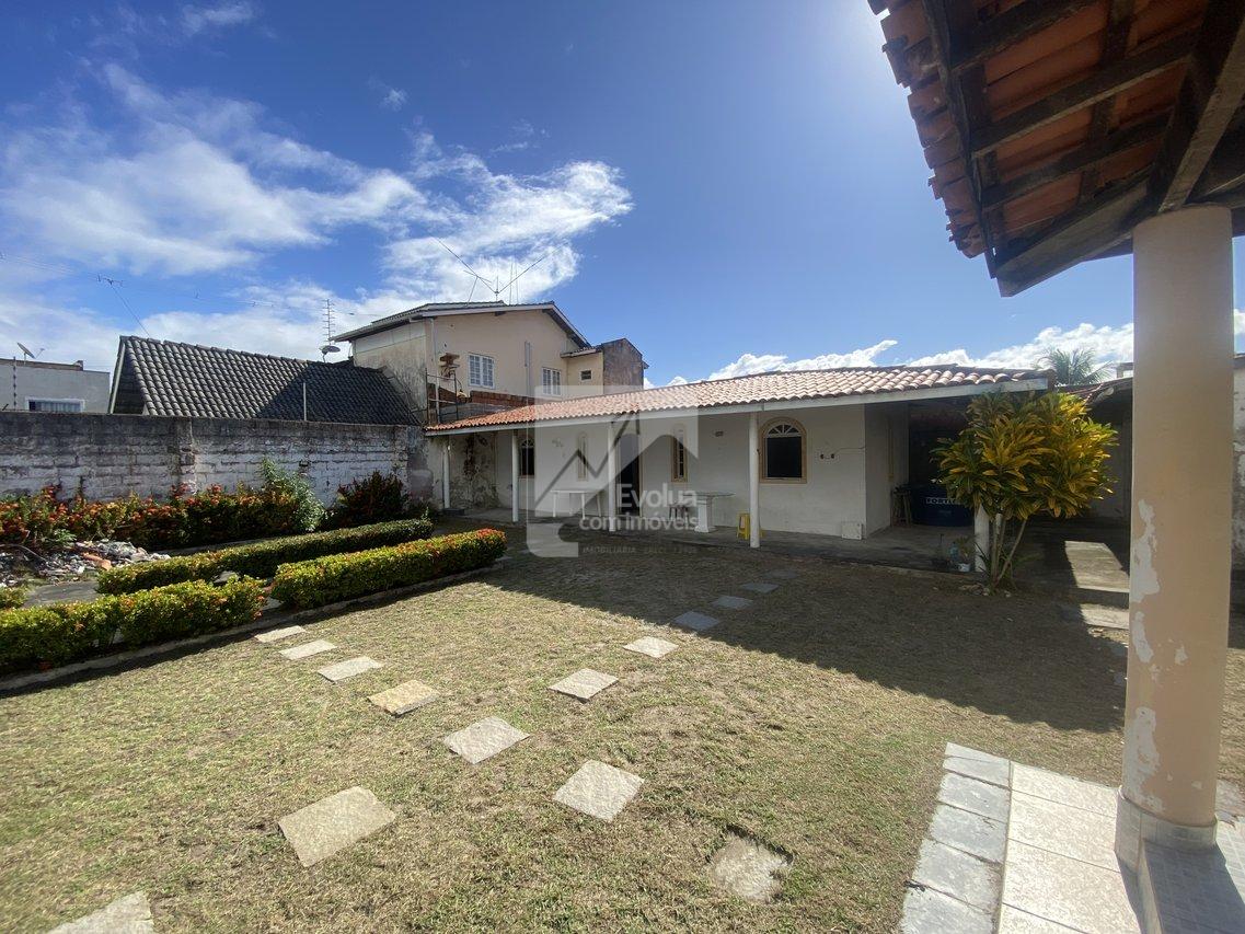Aluguel R$ 3.500,00 Casa com Piscina, 2/4 Área Total 450 m2 , Ipitanga - Lauro Freitas  Lauro de Freitas - 