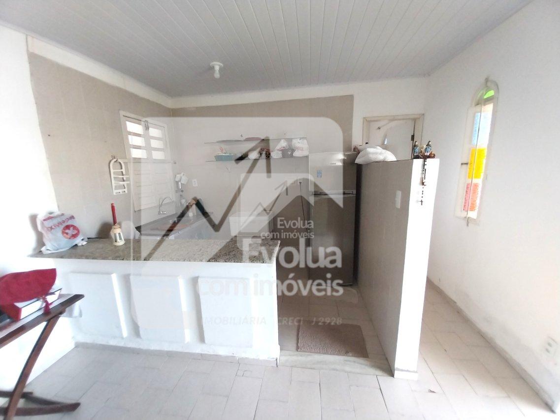 Aluguel R$ 3.800,00 Casa com Piscina, 2/4 Área Total 450 m2 , Ipitanga - Lauro Freitas  Lauro de Freitas - 