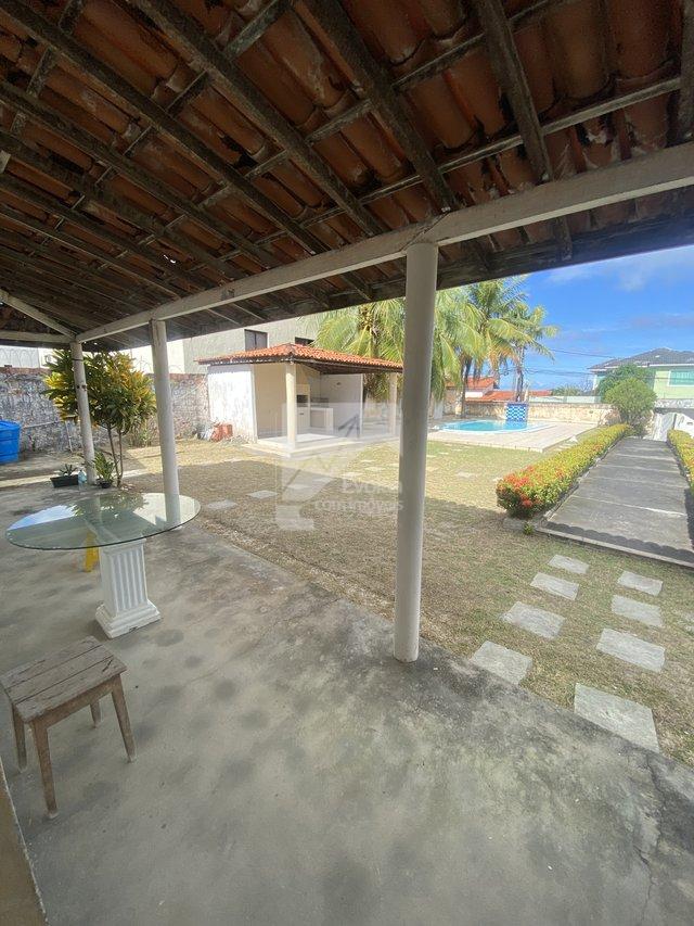 Aluguel R$ 3.500,00 Casa com Piscina, 2/4 Área Total 450 m2 , Ipitanga - Lauro Freitas  Lauro de Freitas - 