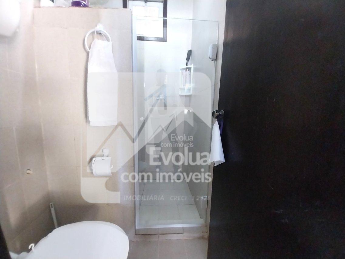 Aluguel R$ 3.800,00 Casa com Piscina, 2/4 Área Total 450 m2 , Ipitanga - Lauro Freitas  Lauro de Freitas - 