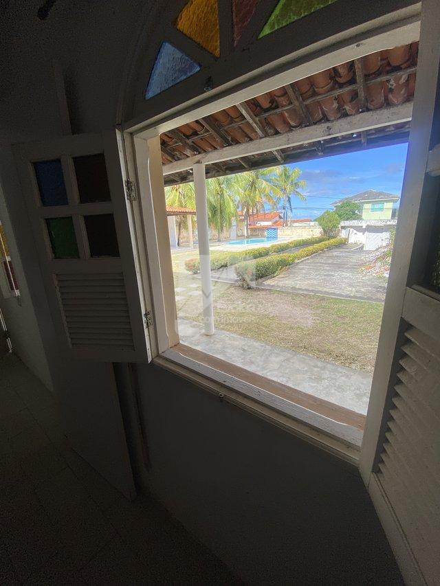 Aluguel R$ 3.500,00 Casa com Piscina, 2/4 Área Total 450 m2 , Ipitanga - Lauro Freitas  Lauro de Freitas - 