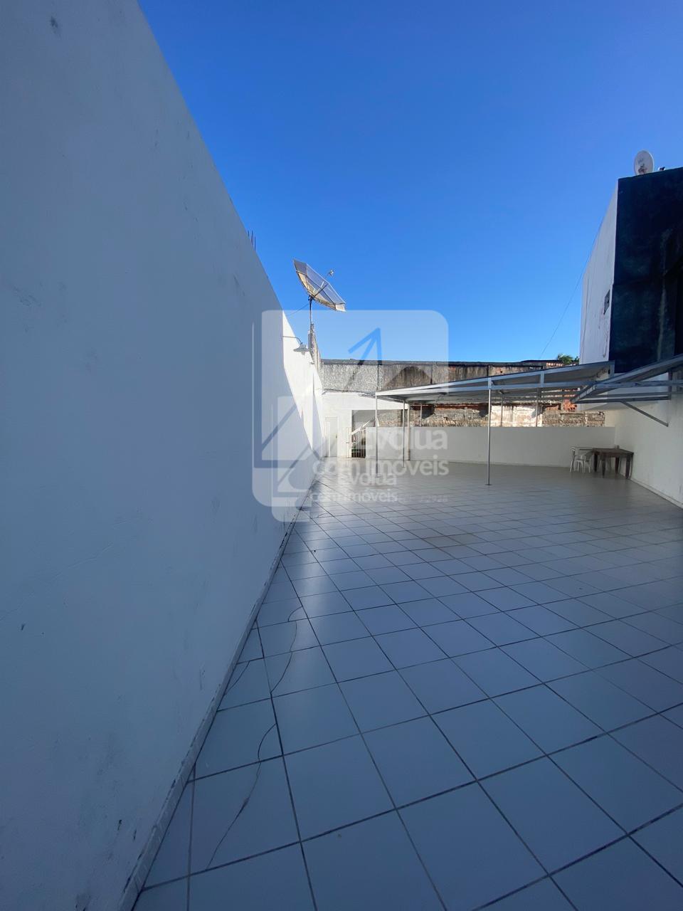 Aluguel R$ 2.600,00 Apartamento, 2/4, Su&iacute;te, 2&ordm; Andar, Elevador e Garagem-Itapu&atilde;- Salvador  Salvador - 