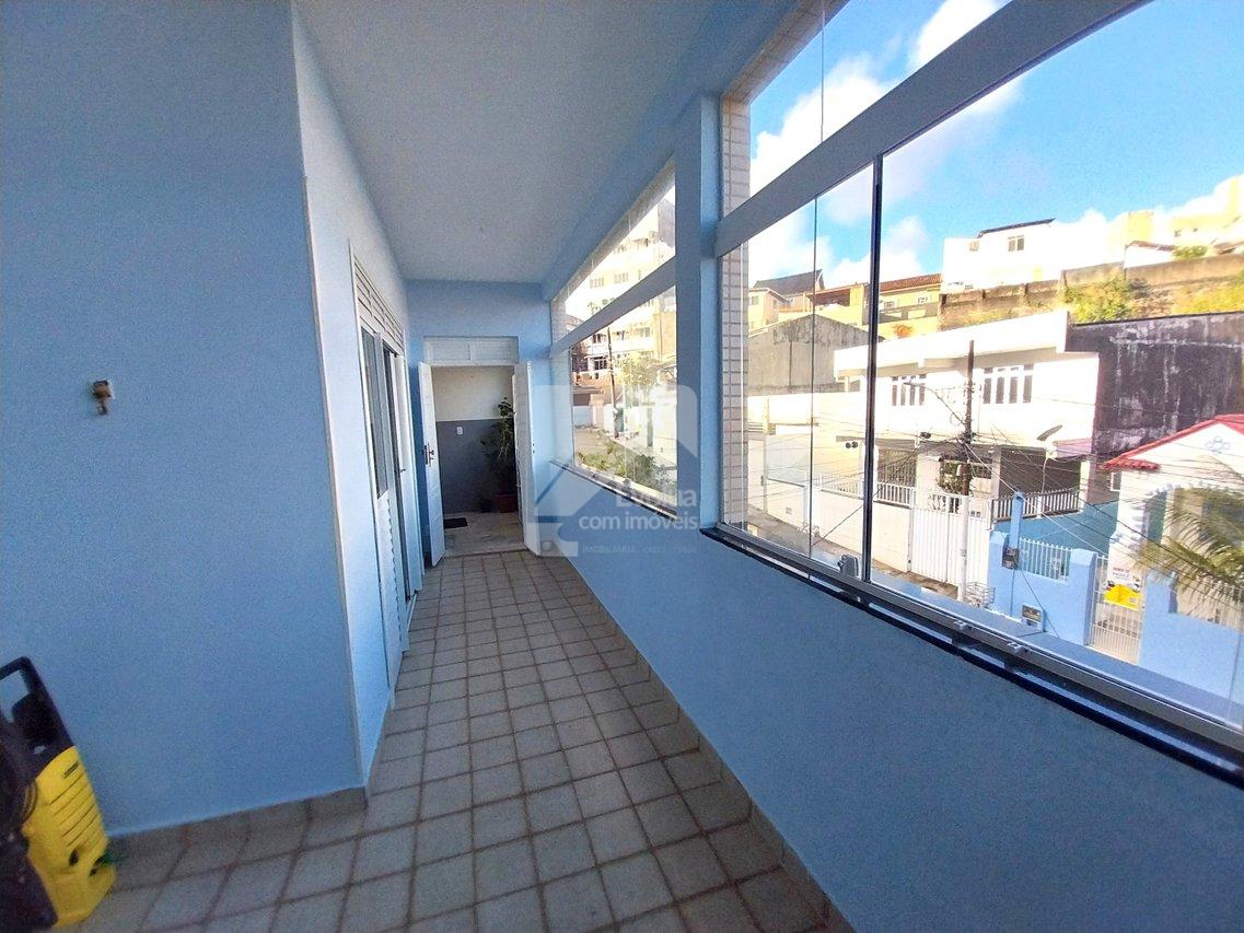 Aluguel R$ 2.400,00 Apartamento 2/4 Suíte, Garagem, 1º Andar Escadas, MATATU - Salvador  Salvador - 