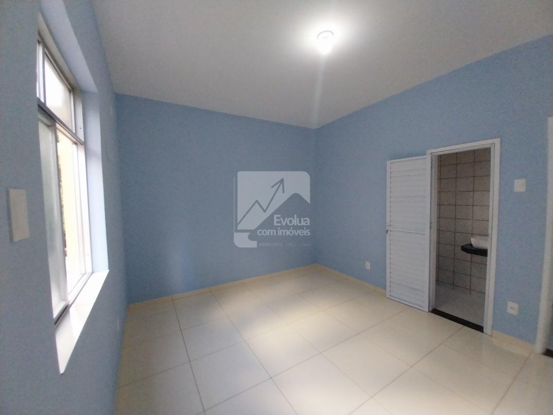 Aluguel R$ 2.400,00 Apartamento 2/4 Suíte, Garagem, 1º Andar Escadas, MATATU - Salvador  Salvador - 
