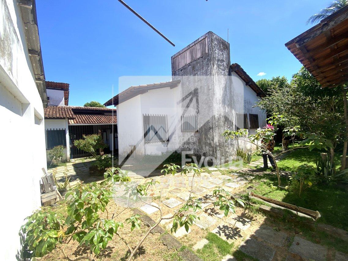Vendo Casa 4/4, Terreno Área Total 1.600 m2, Ideal para Incorporação Imobiliária - Itapuã  Salvador - 