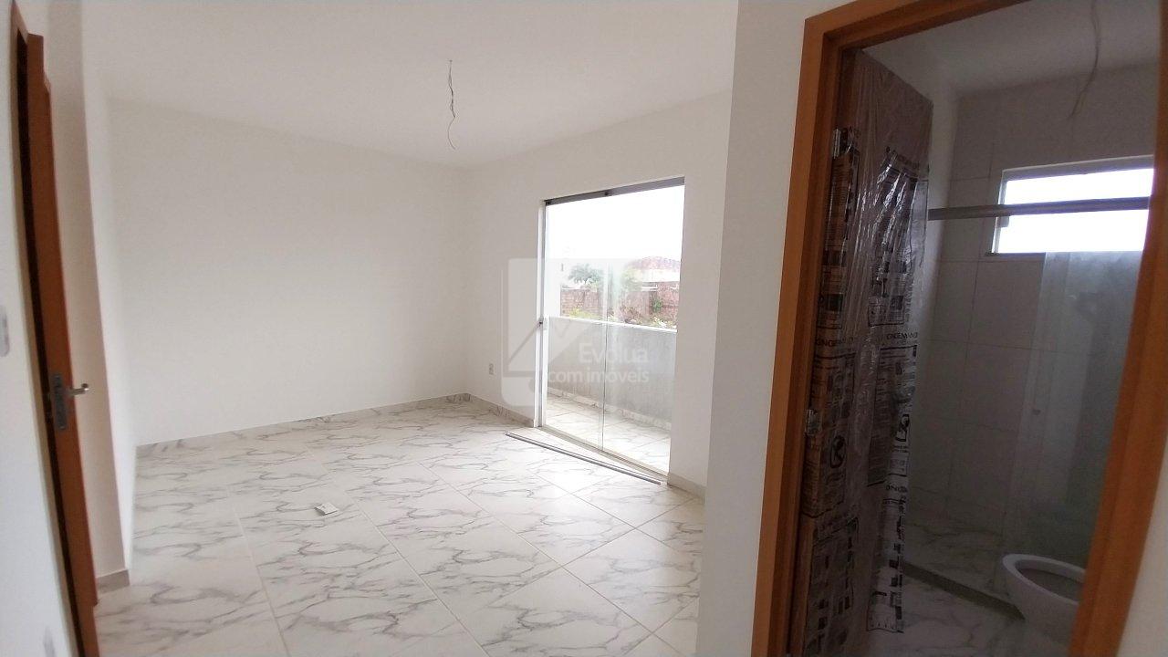 Vendo R$ 520.000,00 ou Aluguel R$ 3.000,00 Casa Duplex Village 4/4, 2 Suítes - IPITANGA  Lauro de Freitas - 