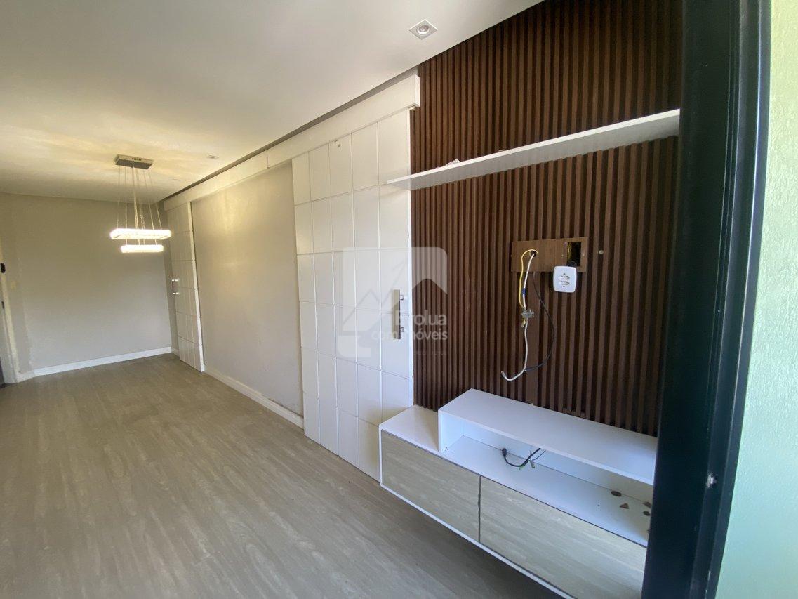 Aluguel R$ 2.000 Apartamento semi-mobiliado 2/4, 1 Suíte - Recreio Ipitanga - LAURO  Lauro de Freitas - 