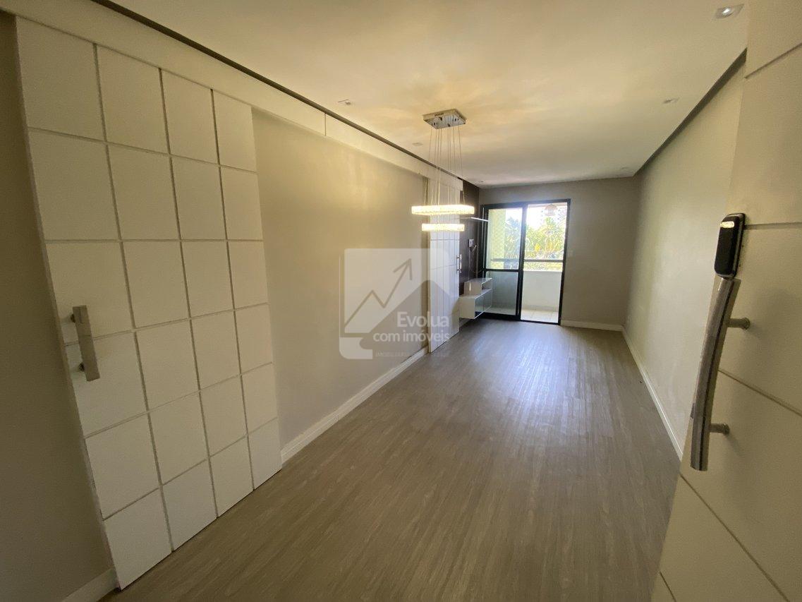 Aluguel R$ 2.000 Apartamento semi-mobiliado 2/4, 1 Suíte - Recreio Ipitanga - LAURO  Lauro de Freitas - 