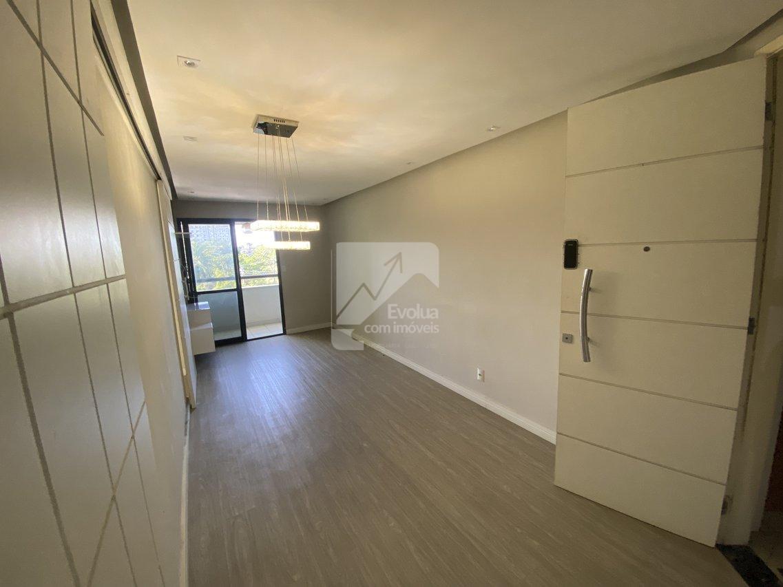 Aluguel R$ 2.000 Apartamento semi-mobiliado 2/4, 1 Suíte - Recreio Ipitanga - LAURO  Lauro de Freitas - 